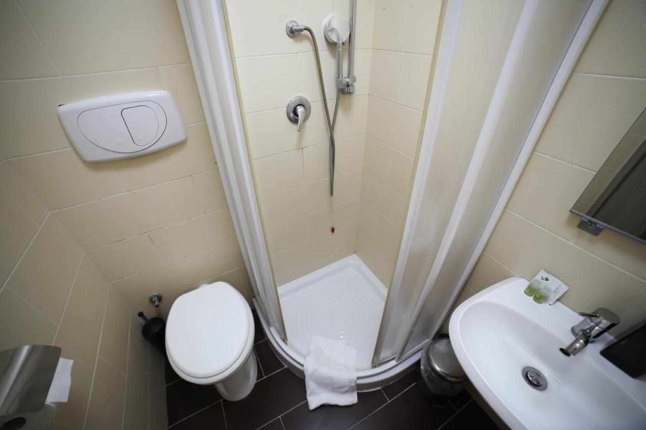 Kaydee Guesthouse Rom Eksteriør billede