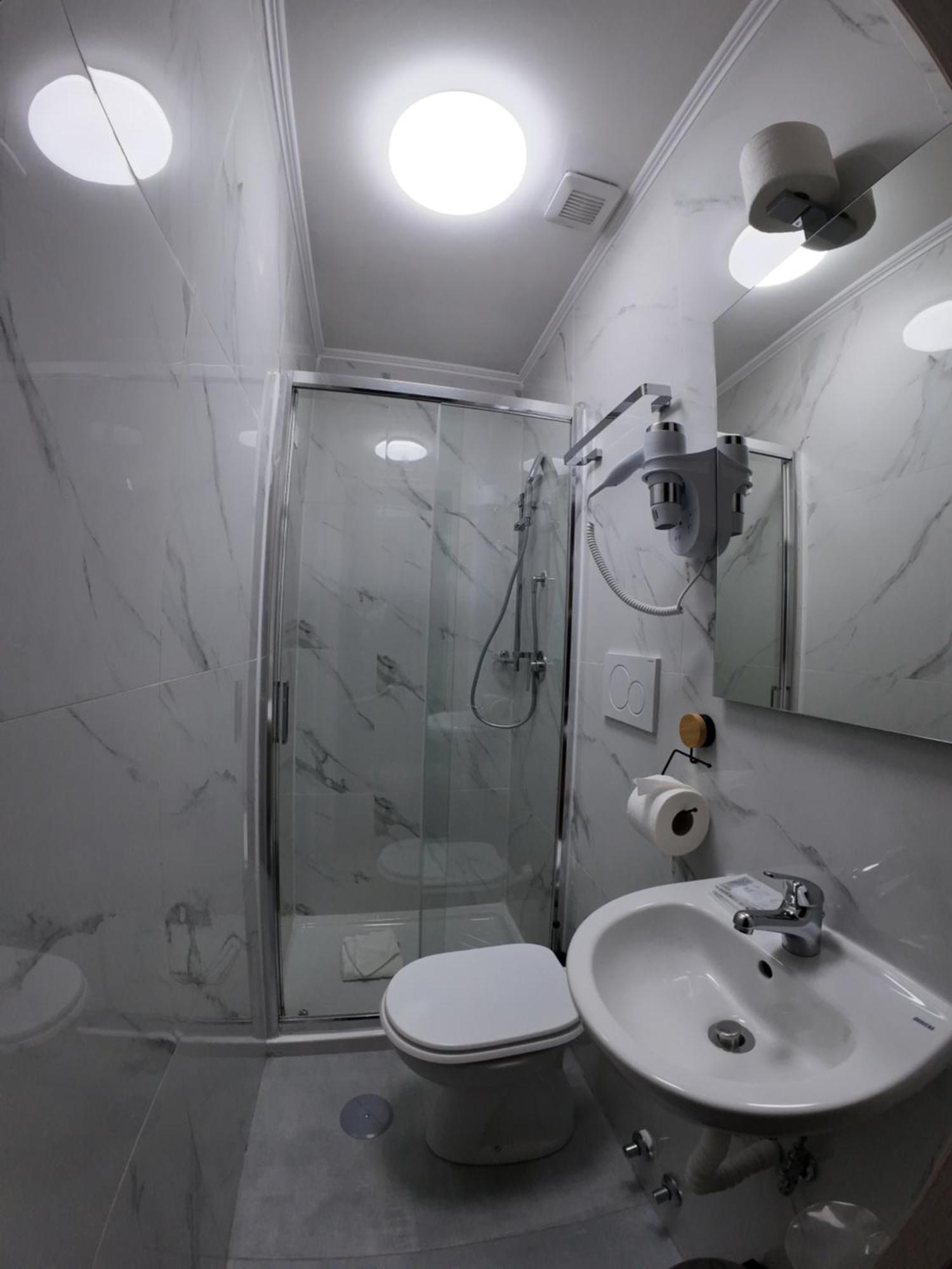 Kaydee Guesthouse Rom Eksteriør billede